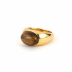 ALIÉA Saga ring i 18K guld med brun tigerøje-sten, chunky design i rustfrit stål